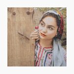 تابلو فرش دستبافت طرح دختر انتظار کد 741347 - Image 3